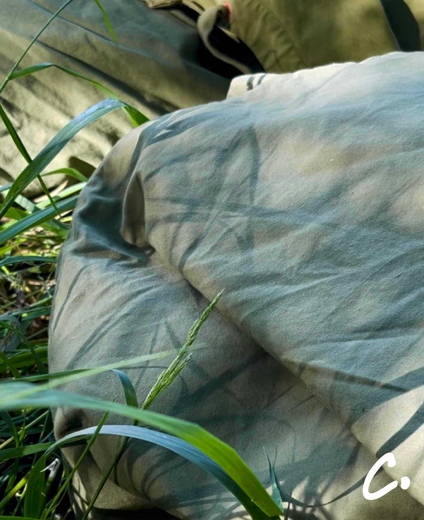 DOGGY BIVVY BAG